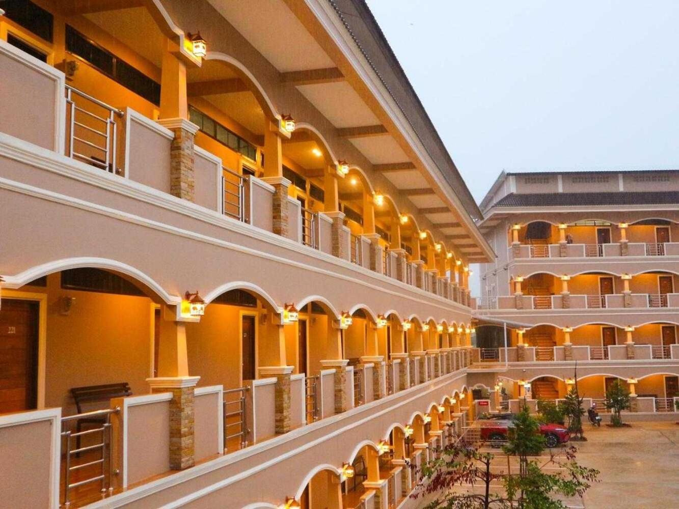 Capital O 75521 Sang Siri Apartment Samut Songkhram Eksteriør billede