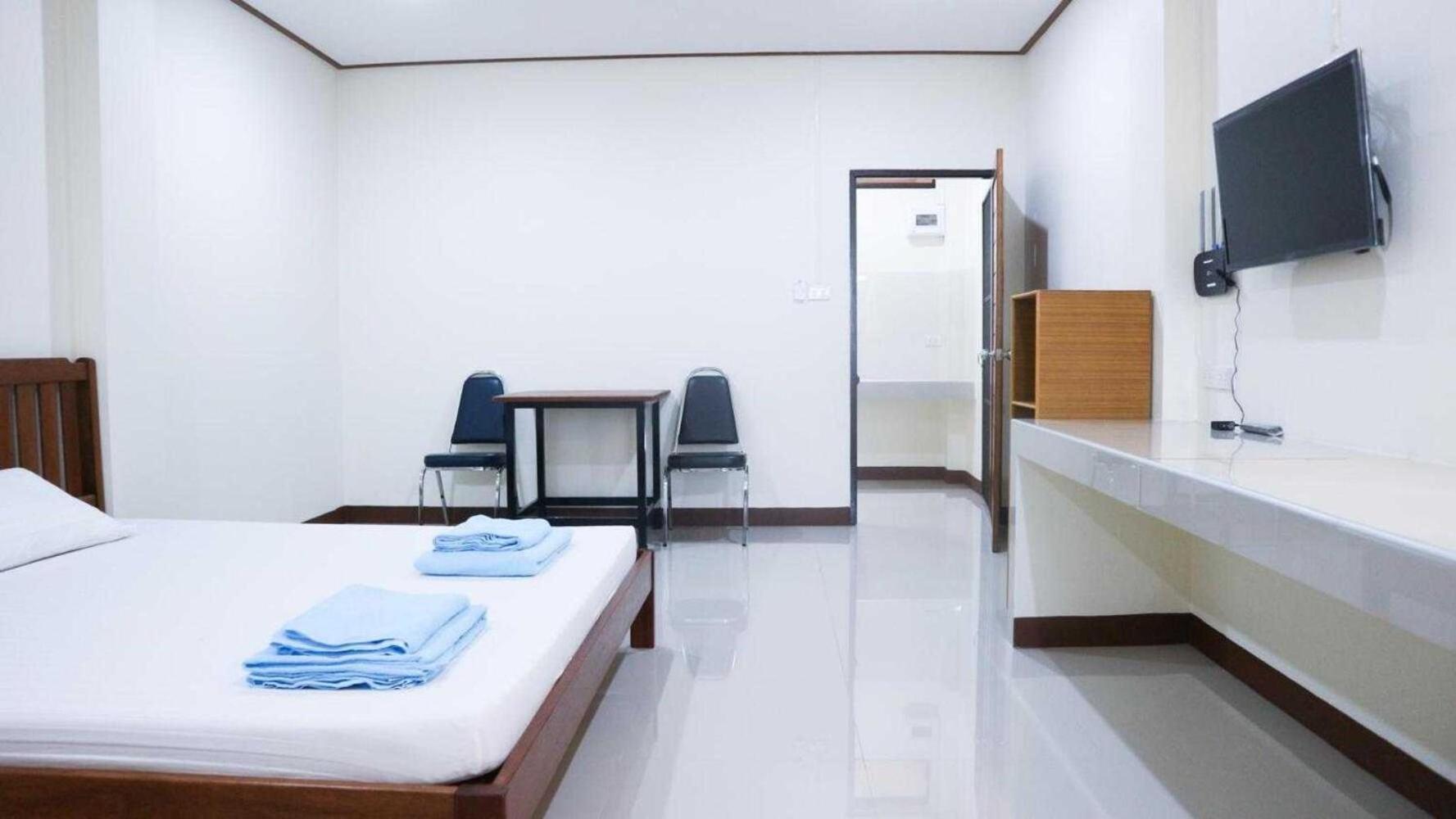 Capital O 75521 Sang Siri Apartment Samut Songkhram Eksteriør billede