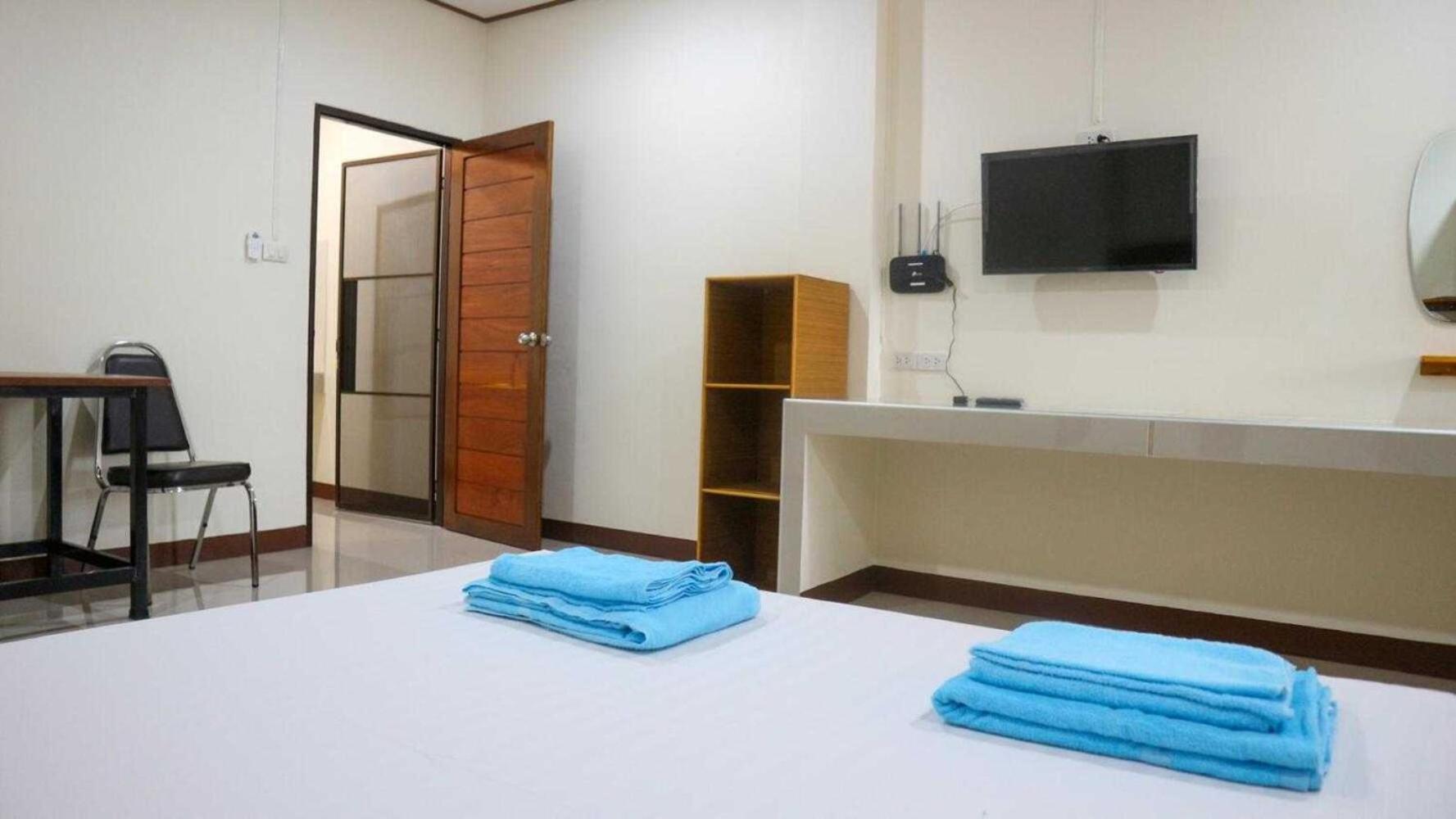 Capital O 75521 Sang Siri Apartment Samut Songkhram Eksteriør billede
